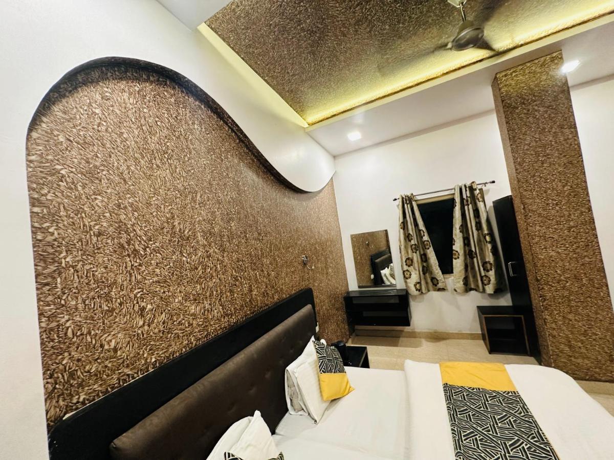 Hotel Deva Inn Varanasi Exterior foto
