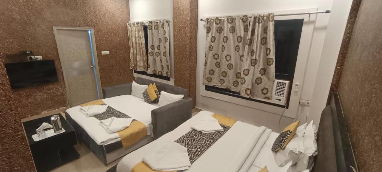 Hotel Deva Inn Varanasi Exterior foto